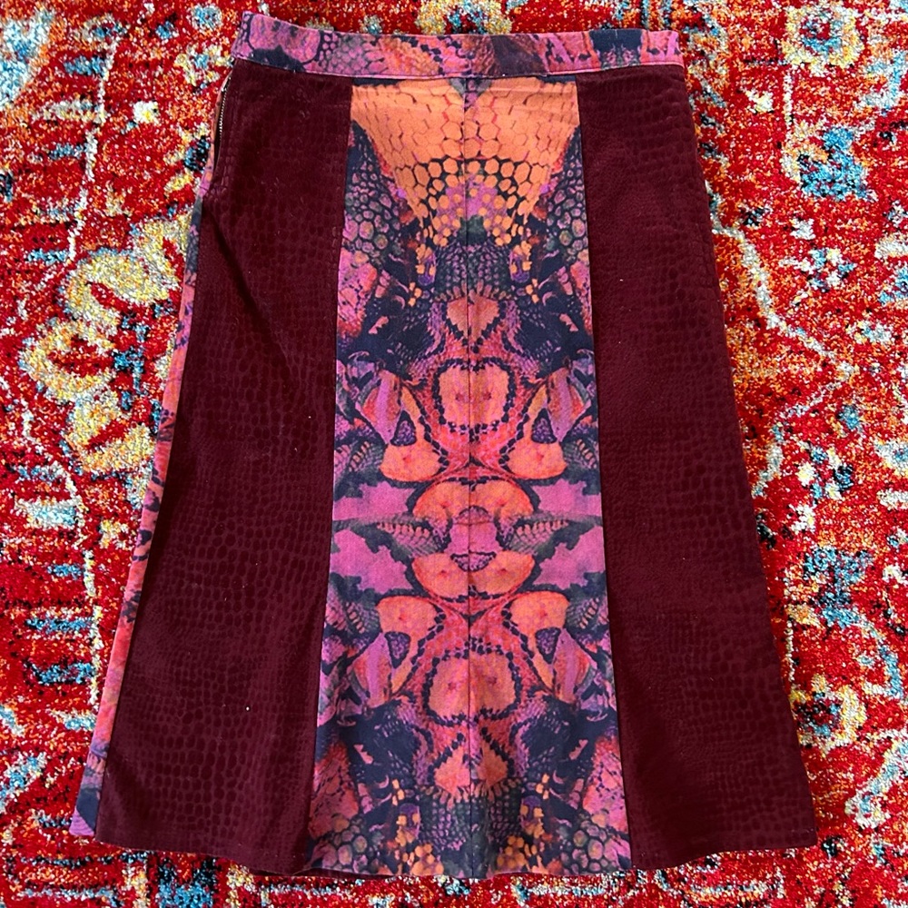 Funky vintage midi skirt